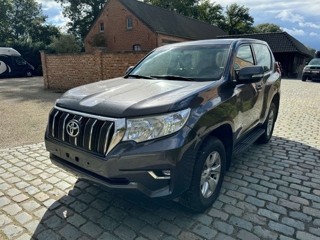 Toyota LandCruiser 